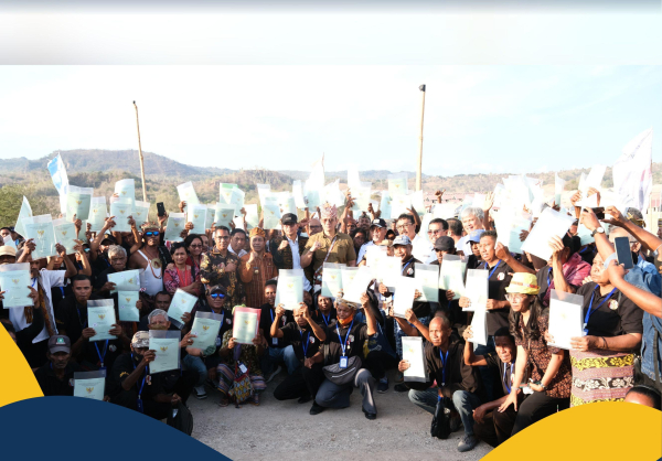 Terima Sertipikat dari Menteri AHY, Warga Eks Timor Timur Petik Hasil Kesetiaan kepada NKRI Setelah 25 Tahun