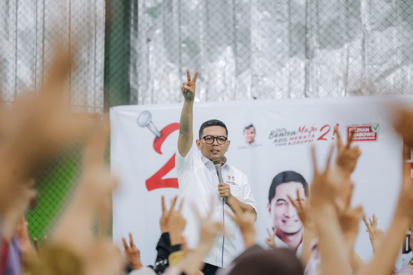 Warga Dukung Program Sekolah Gratis Andra Soni-Dimyati