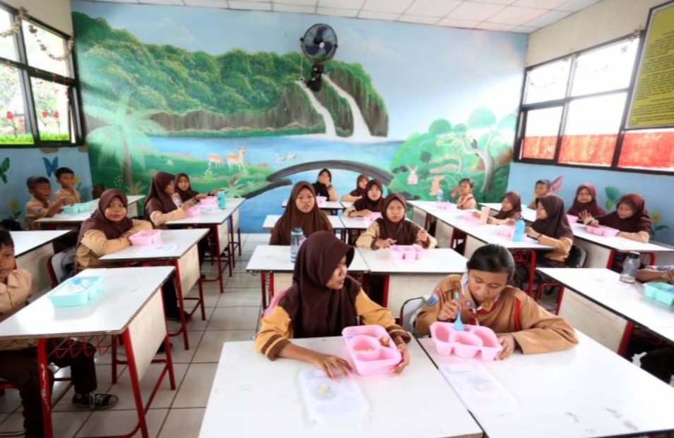 Makan Gratis di Kota Tangerang Diklaim Sudah Diikuti 50 Ribu Siswa