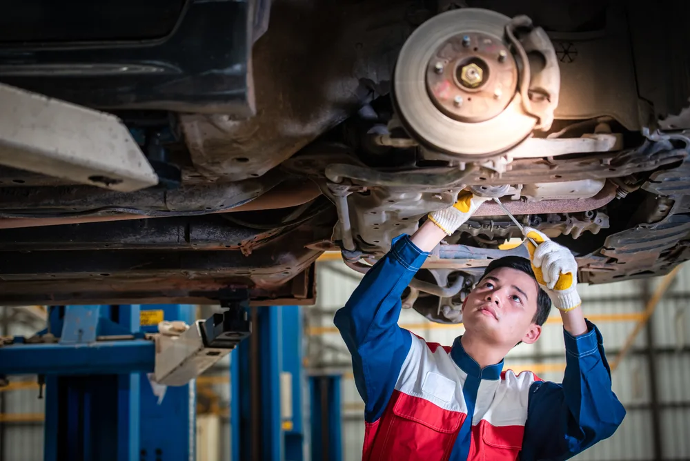 Cara Agar Kolong Mobil Tidak Cepat Berkarat