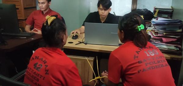 Main Judi Remi, Dua Emak-emak di Pandeglang Ditangkap Polisi