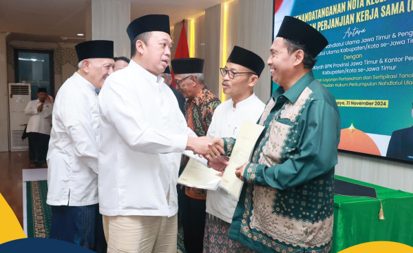 Terima Sertipikat dari Menteri Nusron, Perwakilan dari Pesantren Al Yasmin: Dukung Santri Jadi Entrepreneur