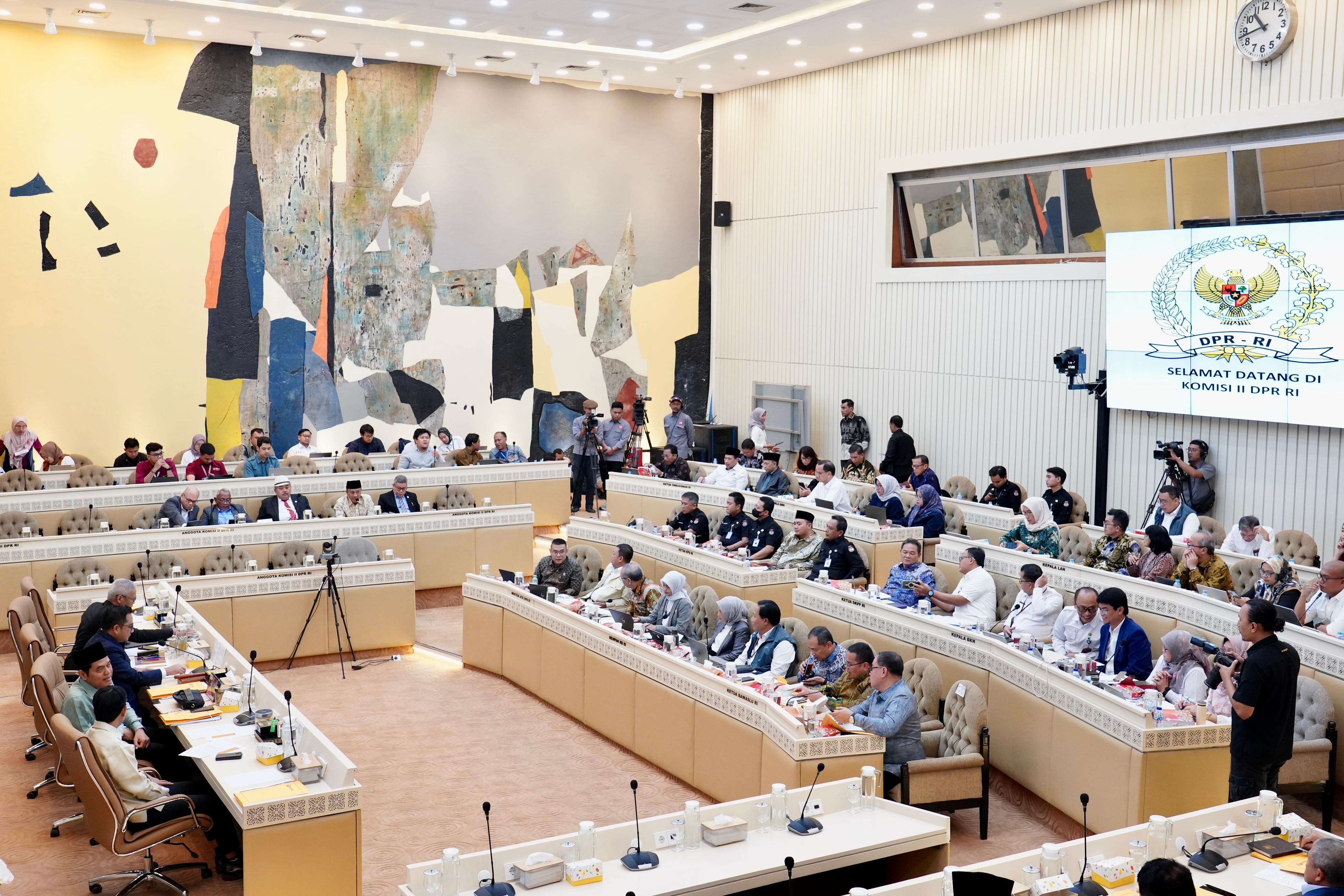 Raker Kementerian ATR/BPN dengan Komisi II DPR RI, Sepakati Pagu Anggaran 2025 Setelah Efisiensi Menjadi Rp4,4 Triliun