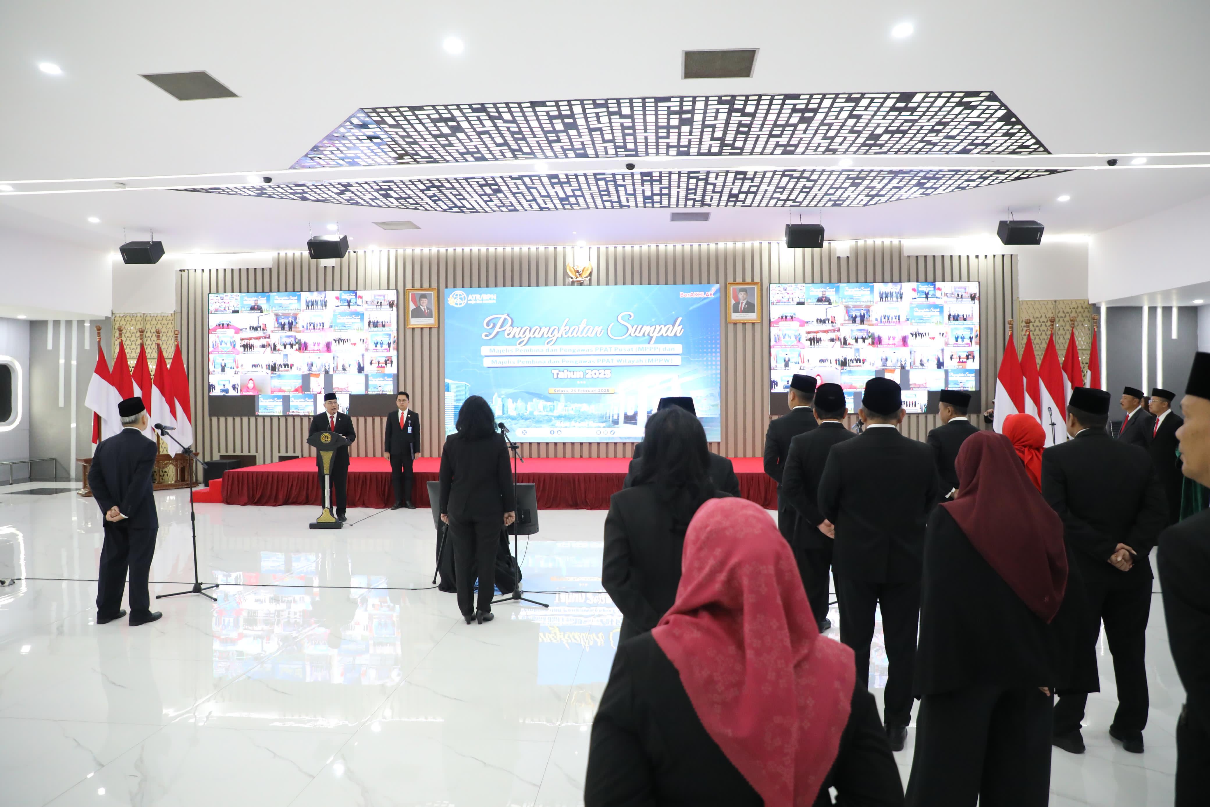 Wamen ATR/Waka BPN Lantik Ketua dan Anggota MPPP serta MPPW untuk Perkuat Pengawasan PPAT