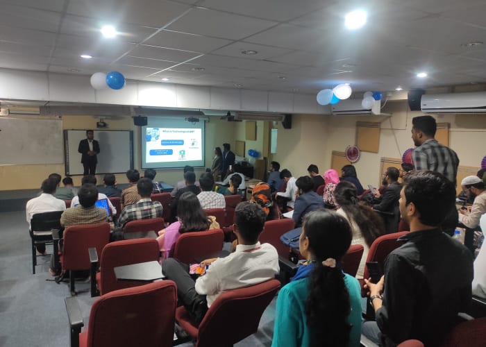 Campus Power Presenter Season 2 - Photo 2