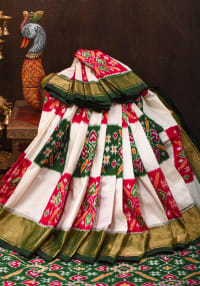 Exquisite Ikkat Patola saree with Ikkat Grid Design, Ikkat Blouse Piece | SILK MARK CERTIFIED