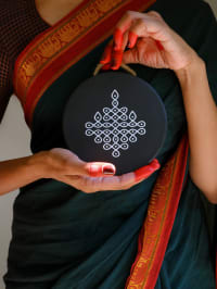 Divya Black Kolam Wall Plate- 6"