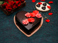 Chocolate heart cake