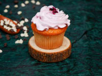 French blueberry cupcake