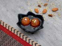 Ghee gulab jamun (2 pcs)