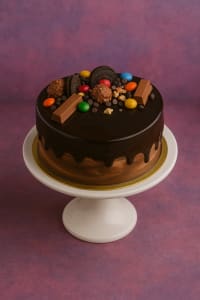 Chocolate mousse cake eggless