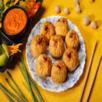 Veg fried momo
