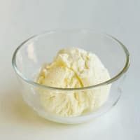 Vanilla ice creams