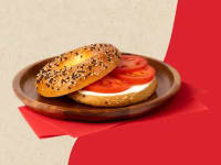 Bagel With Tomato & Cream Cheese