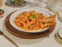 Chicken Mixed Pink Pasta [Mixed Sauce]