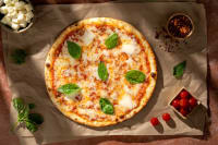 New York Double Cheese Margherita Pizza