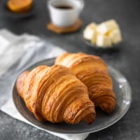 Classic French Butter Croissant (2 Pc)