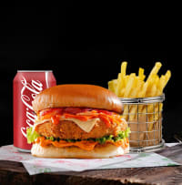 Crispy Chicken Burger (VR) + Fries + Coke