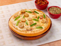 Chicken Sausage & Capsicum Pizza