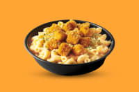 Classic Mac & Cheese with crunchy Nuggets