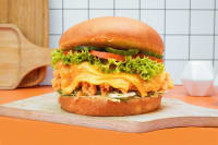 Crispy Cheese Chicken Burger