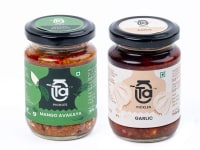  Ta Foods Pickles | Mango Avakaya & Garlic Pickle | 150g [Pack of 2] Combo Made with Cold Pressed Oil | Homemade | Traditional Indian Taste | Natural 