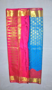  Pure Handloom Kanchipuram Silk Saree With Blouse Piece