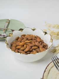 Antique Off White Ceramic Serving Dish - 15 x 15 x 6CM