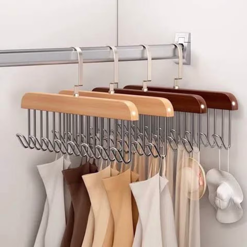 Wooden Clothes Hanger (4 Pcs) - View 3