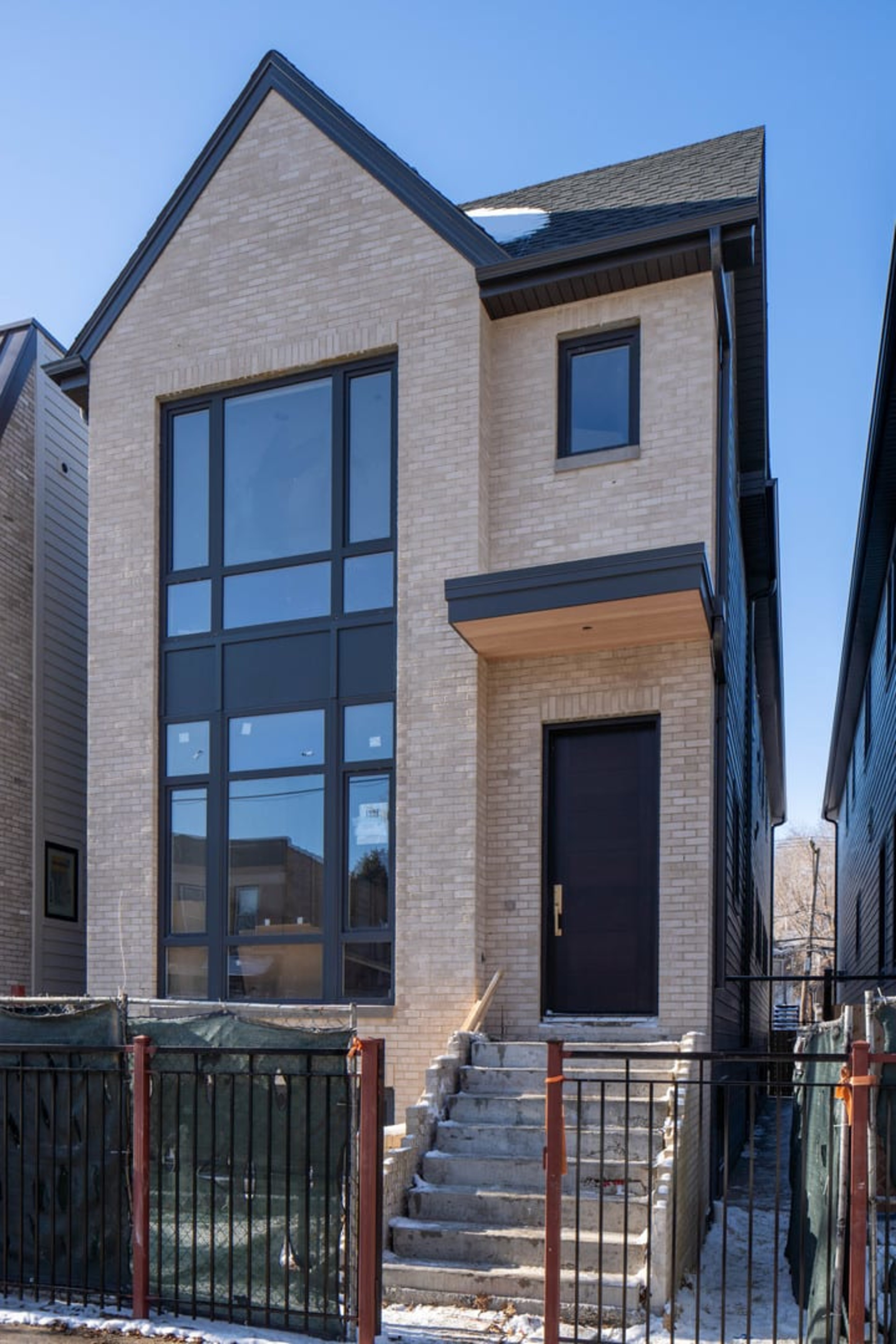 2226 Southport, Chicago