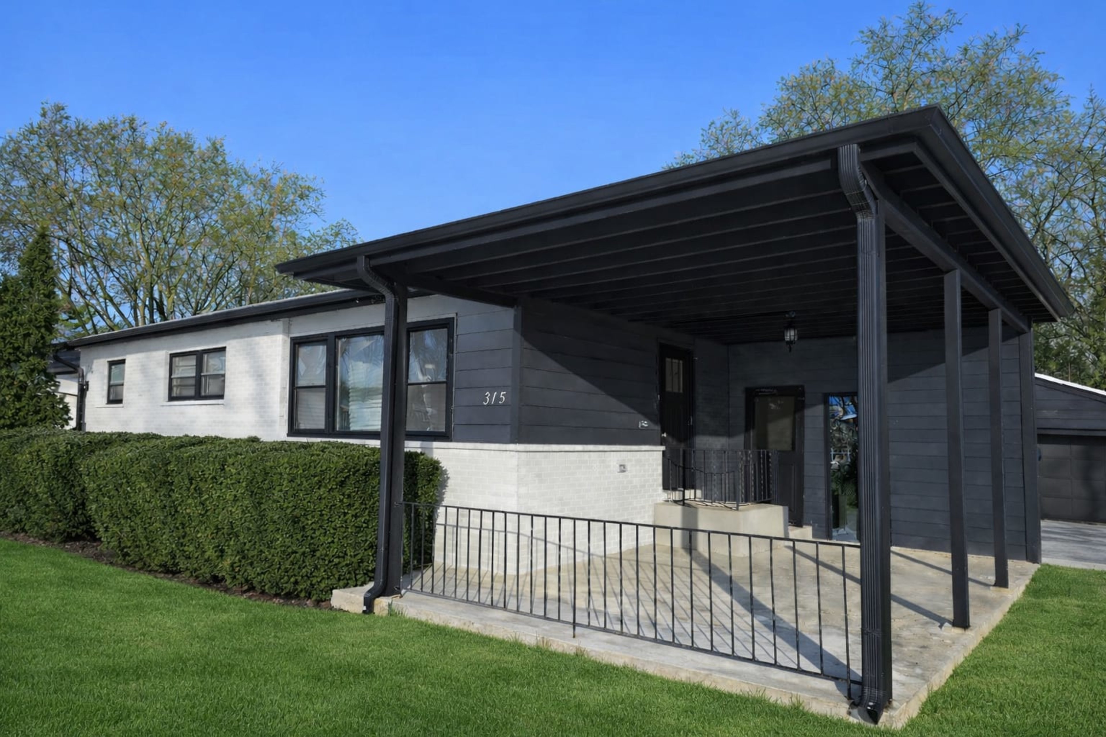 315 Drury Lane, Arlington Heights — sold