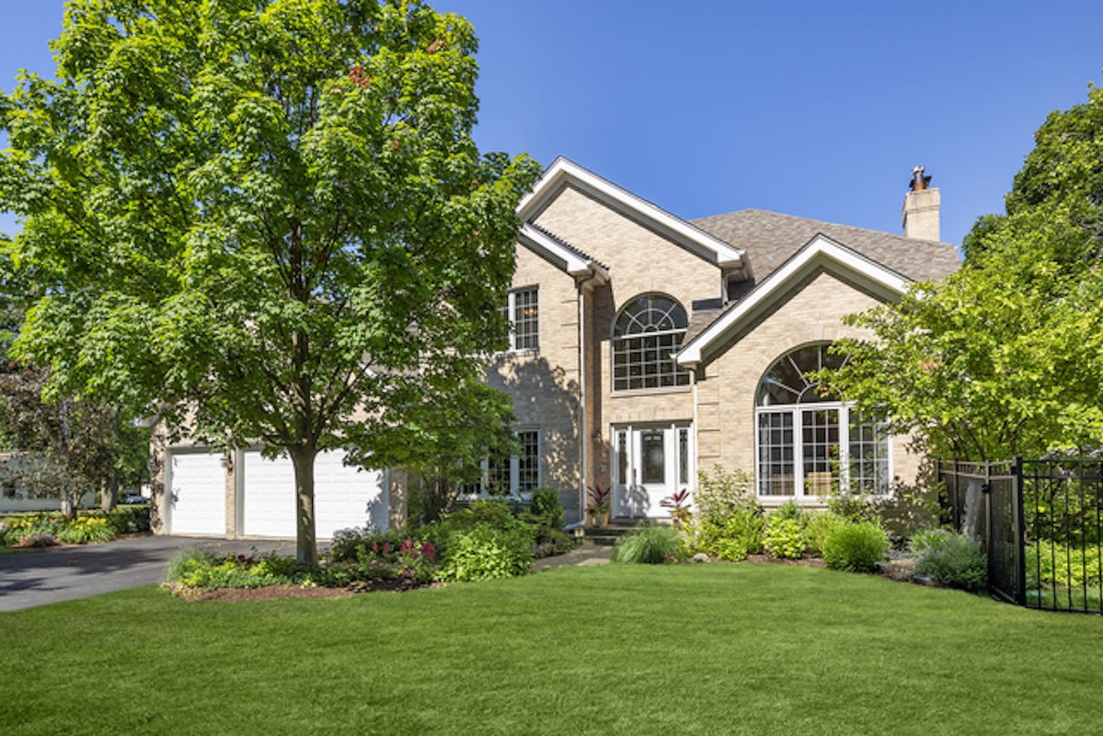 1302 Hazel Avenue, Deerfield — sold