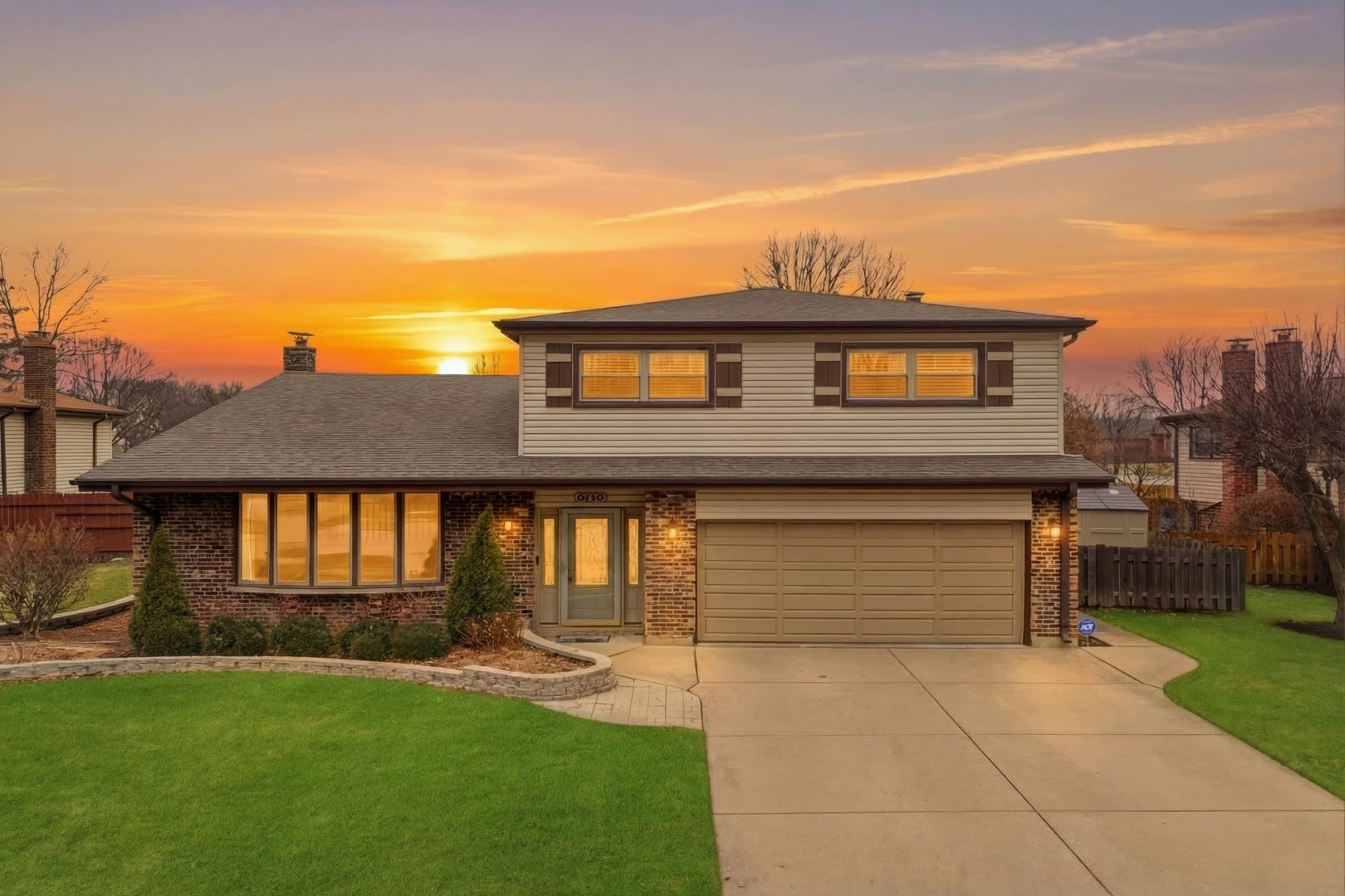 2126 Waverly Lane, Arlington Heights — sold