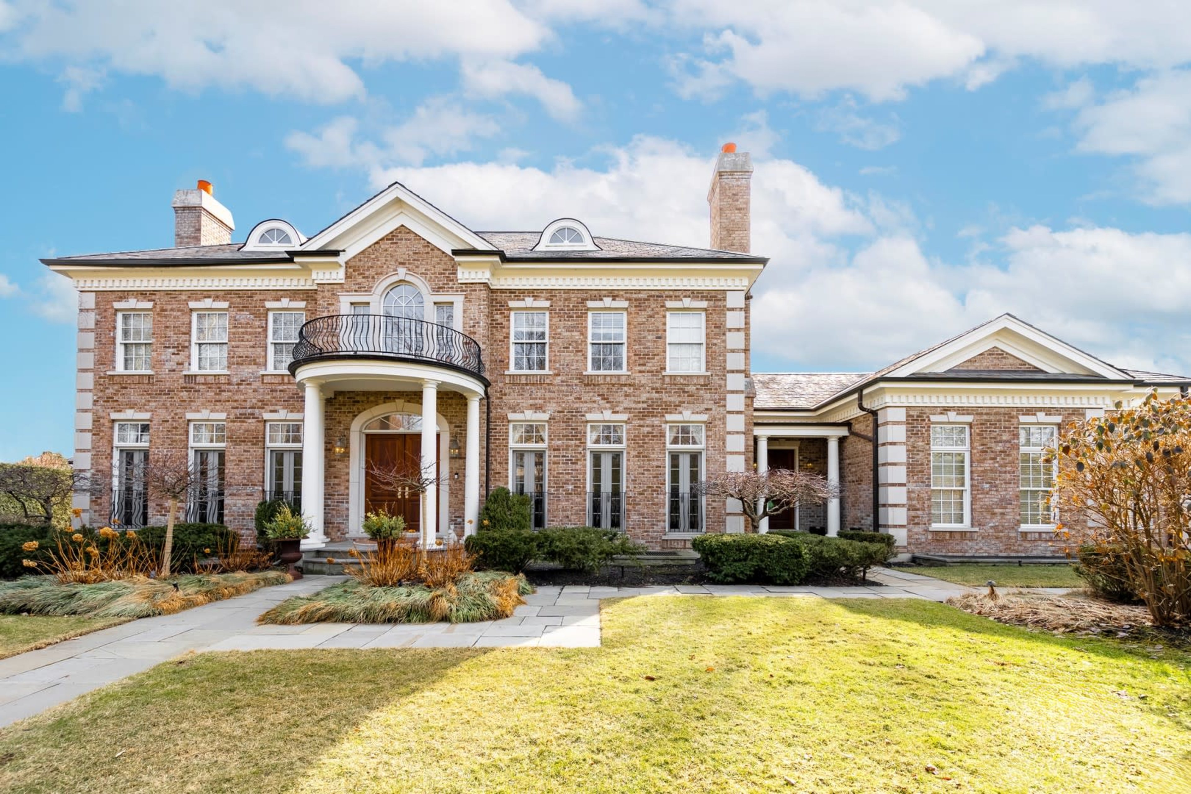 338 Kenilworth, Kenilworth