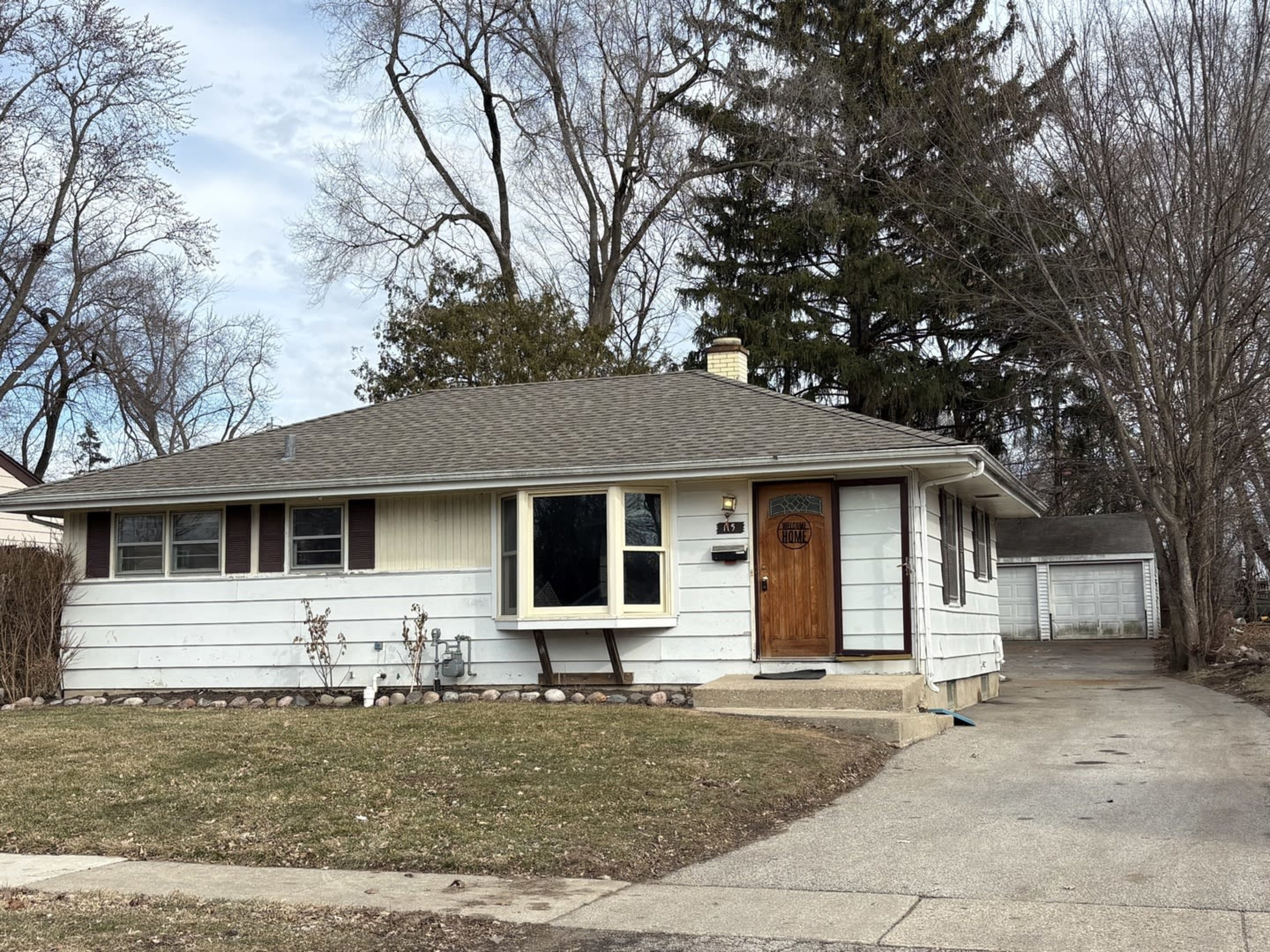 115 Greenview Avenue, Mundelein