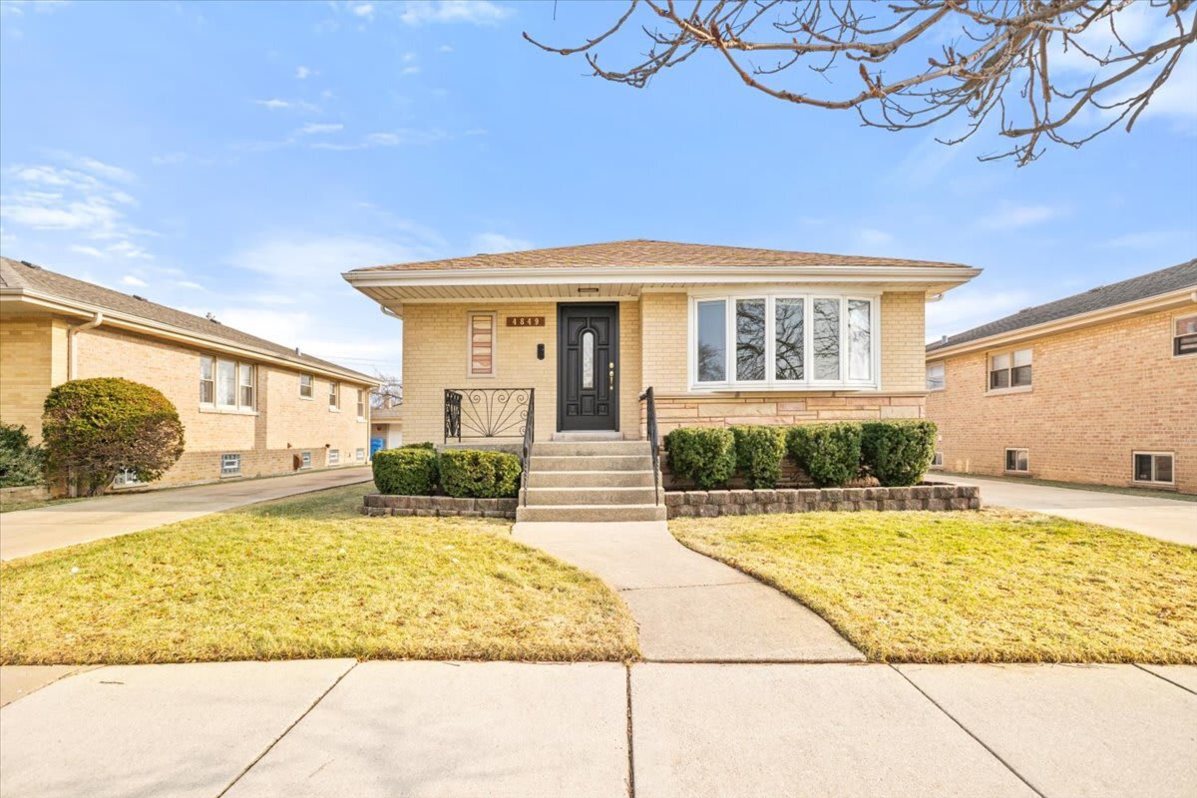 4849 Newland, Chicago