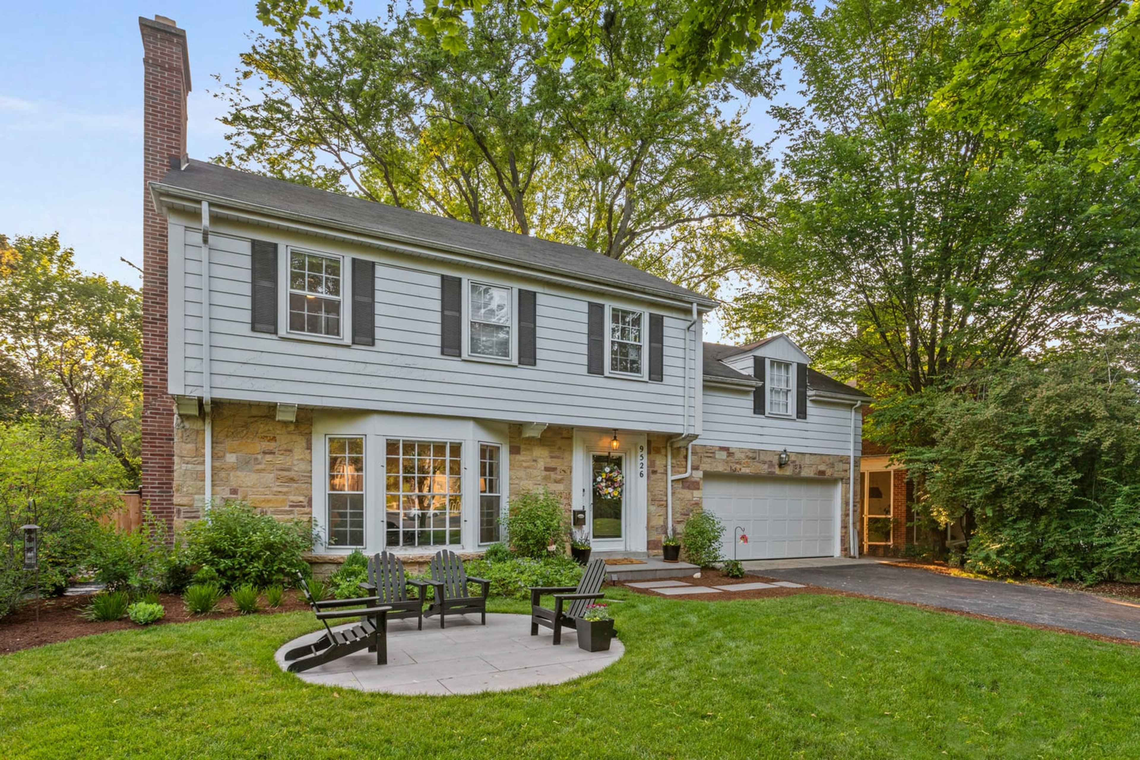 9526 Lawndale, Evanston