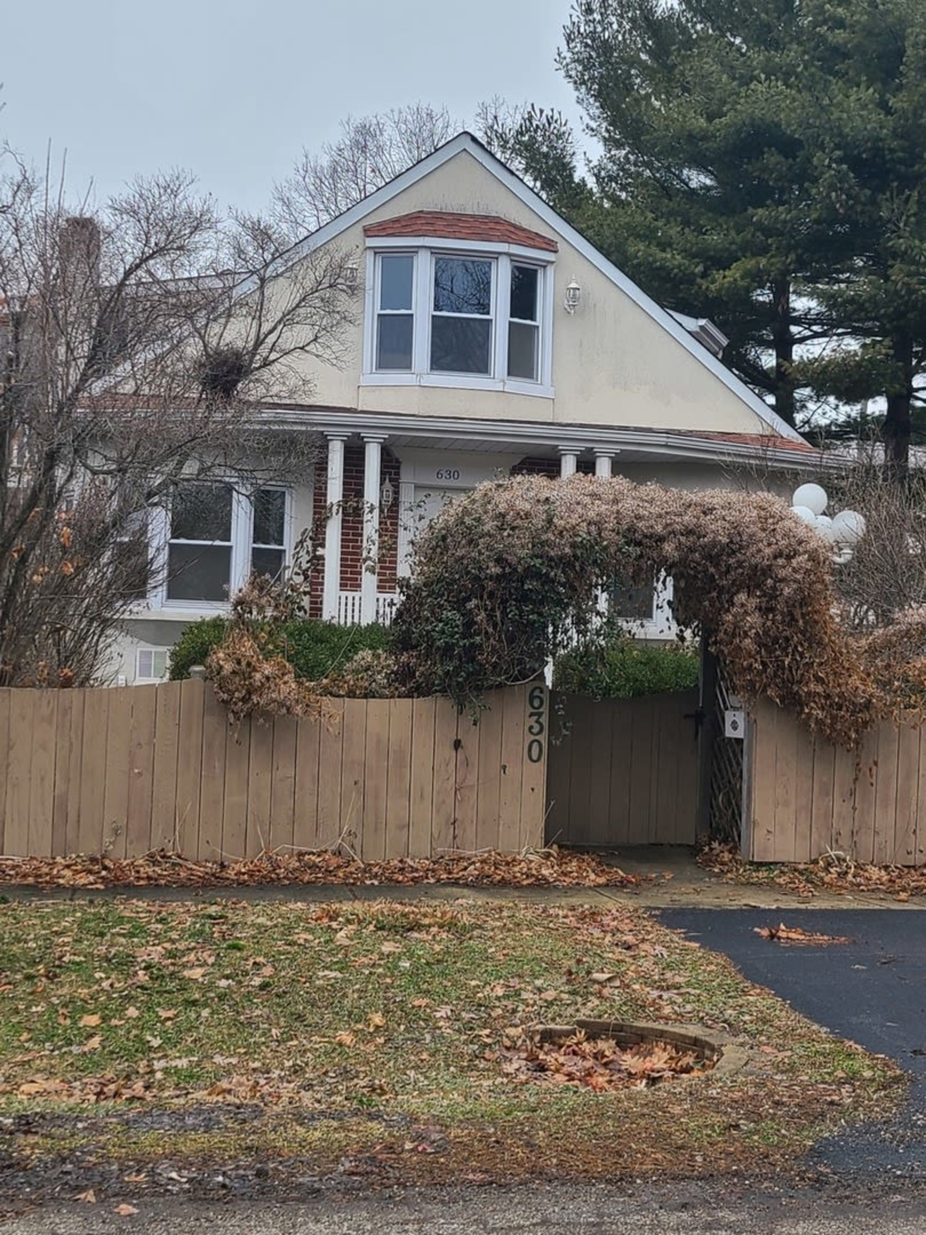 630 Whitney, Winthrop Harbor