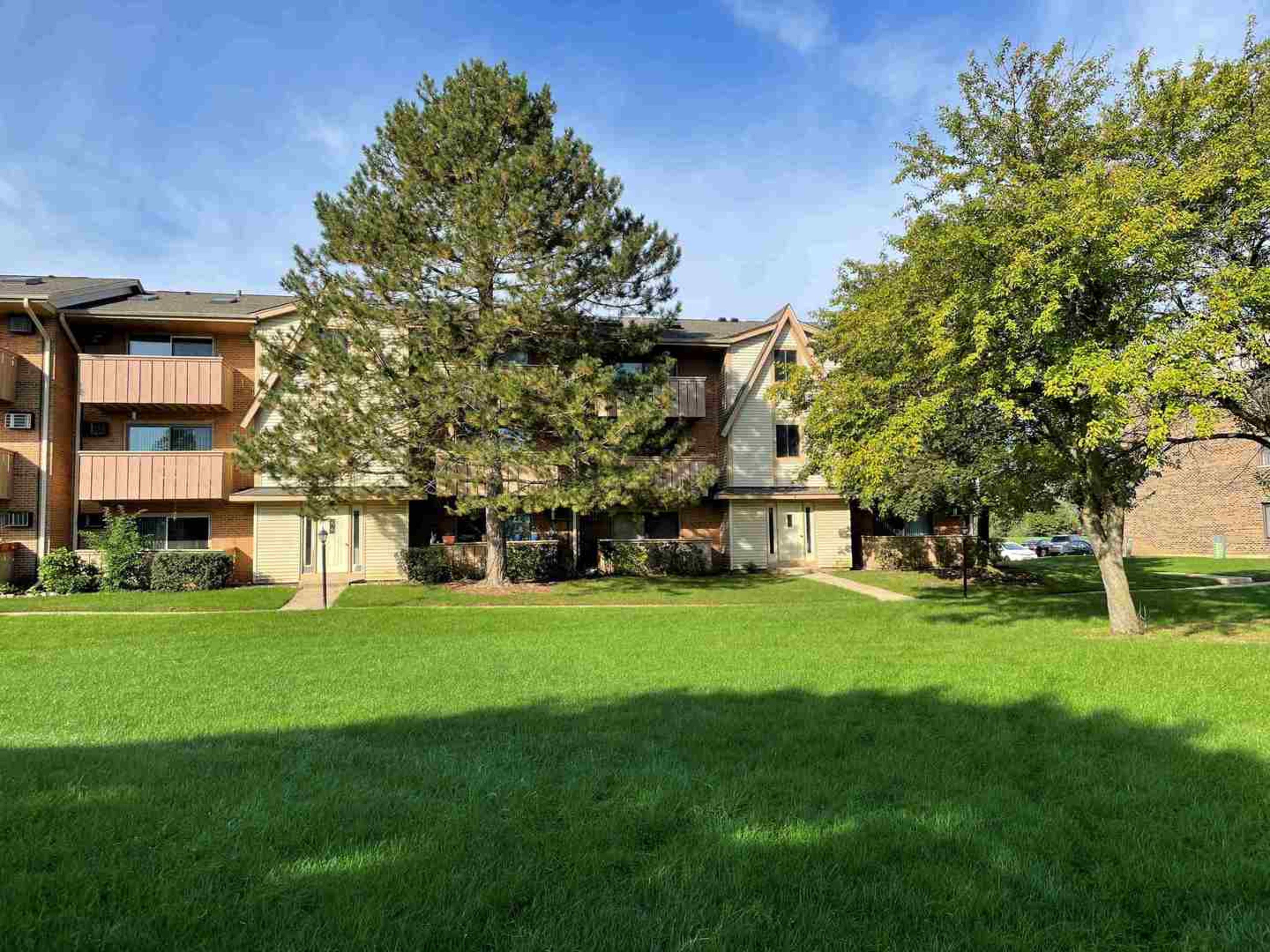5 Cedar Court, Vernon Hills