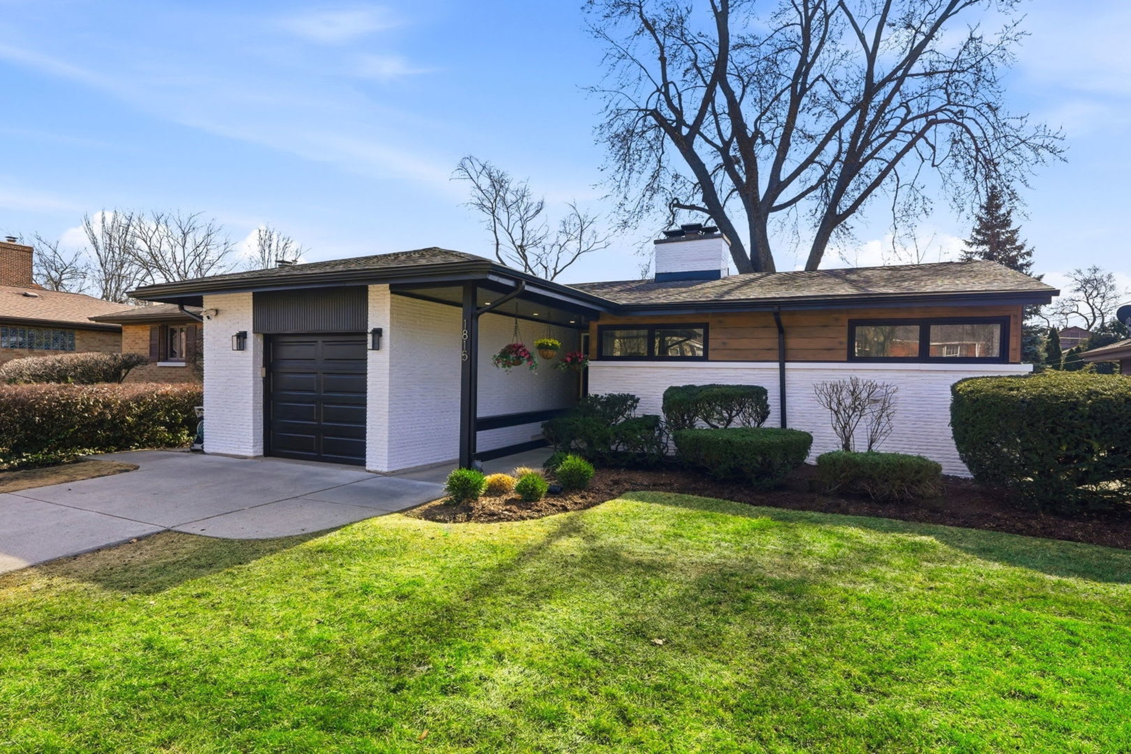1815 Greendale Avenue, Park Ridge