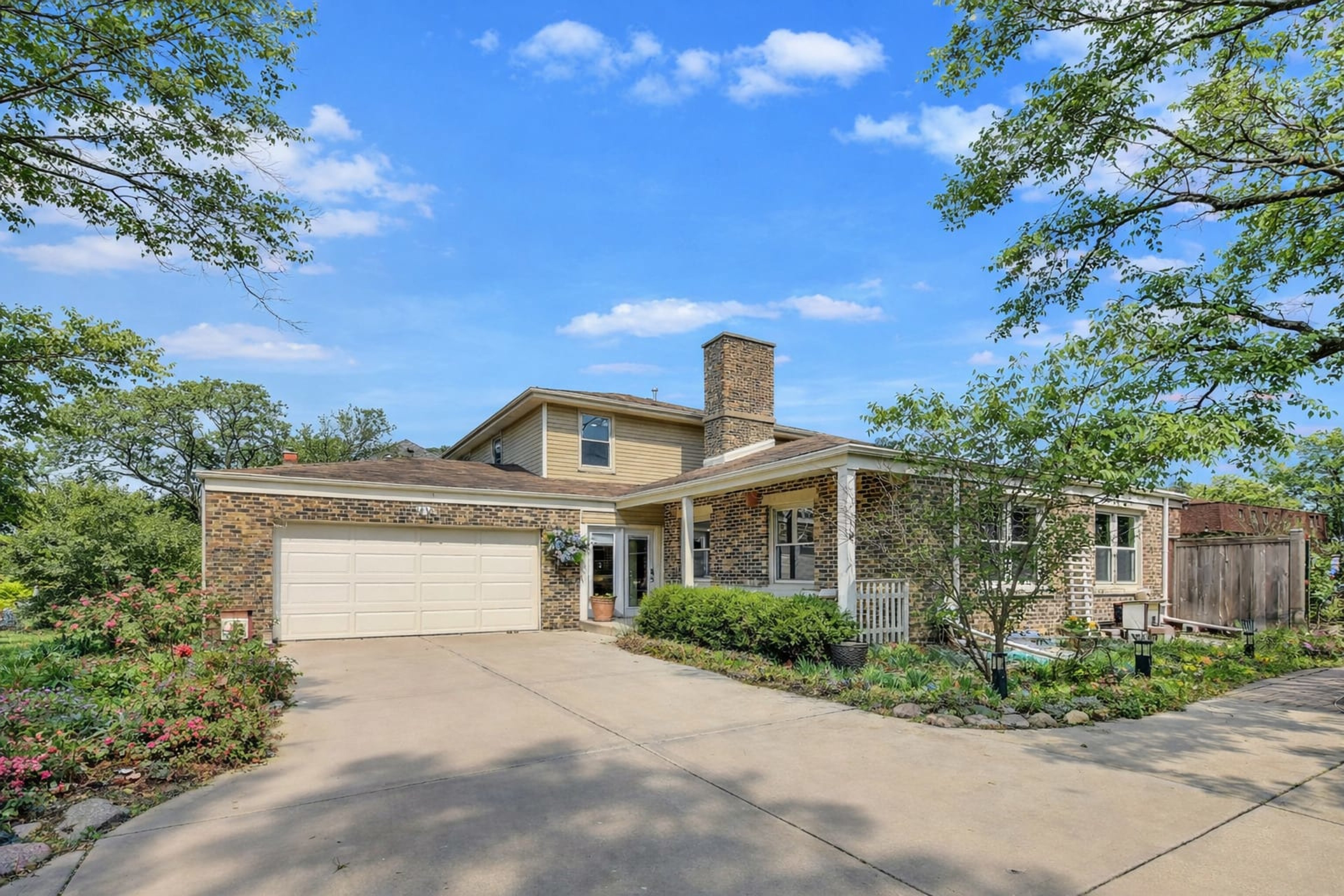 9761 Elm Terrace, Des Plaines