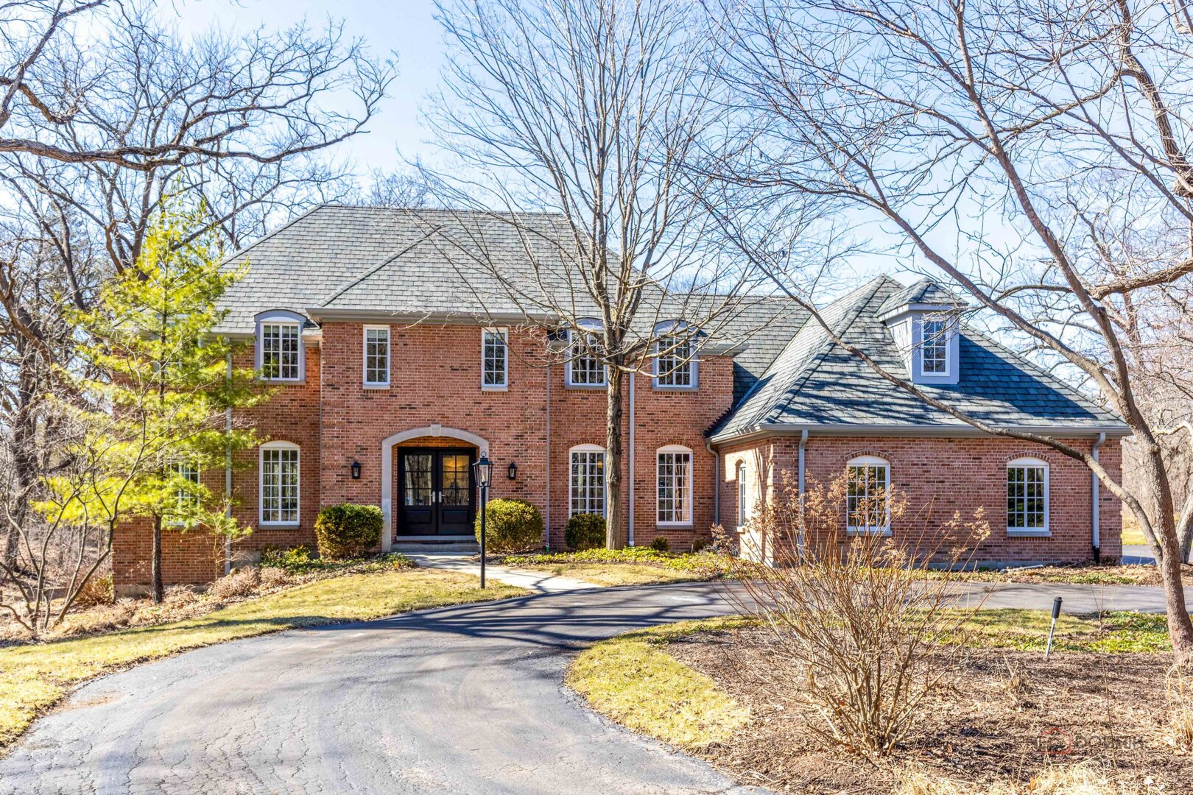 609 Old Hickory, Libertyville