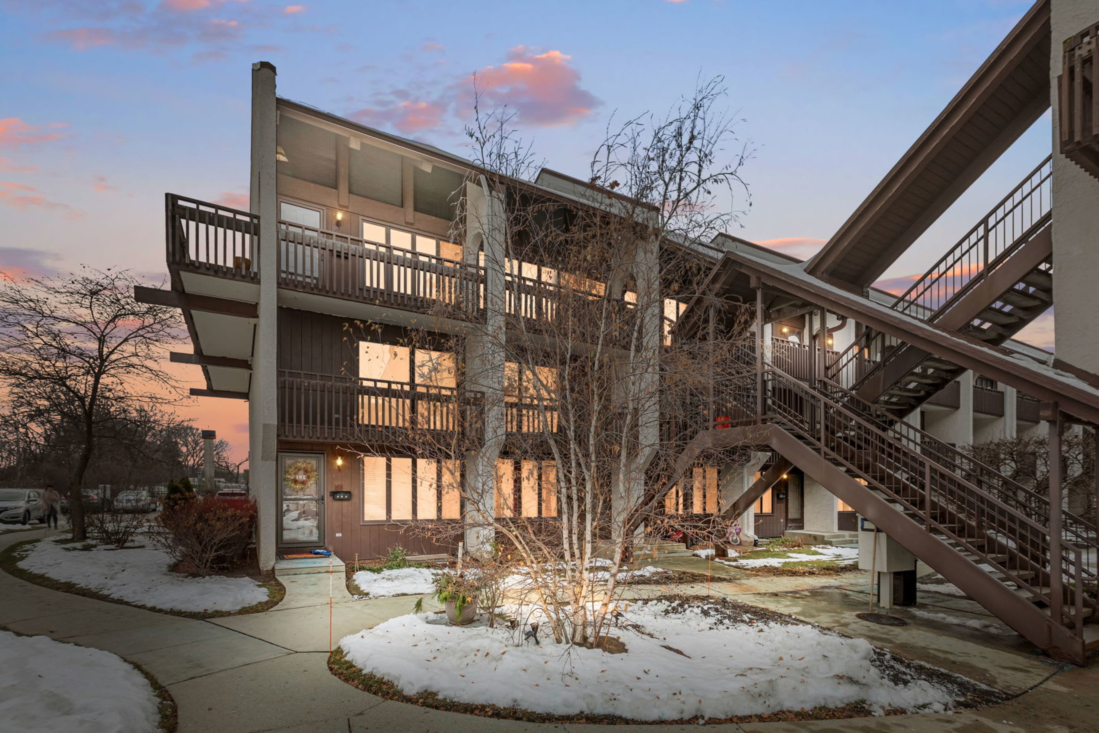 6600 Wood River Drive, Niles