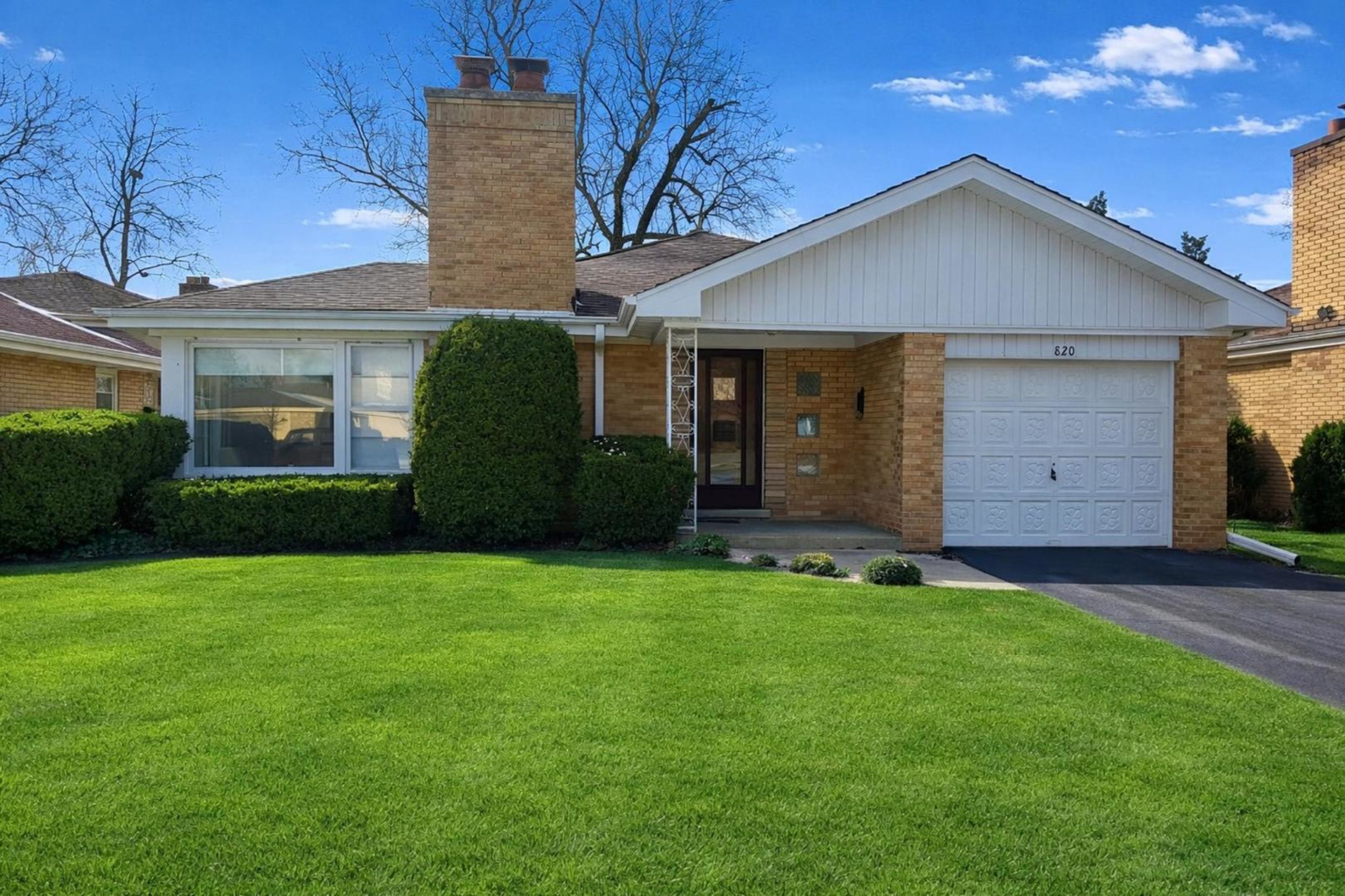 820 Delphia Avenue, Park Ridge