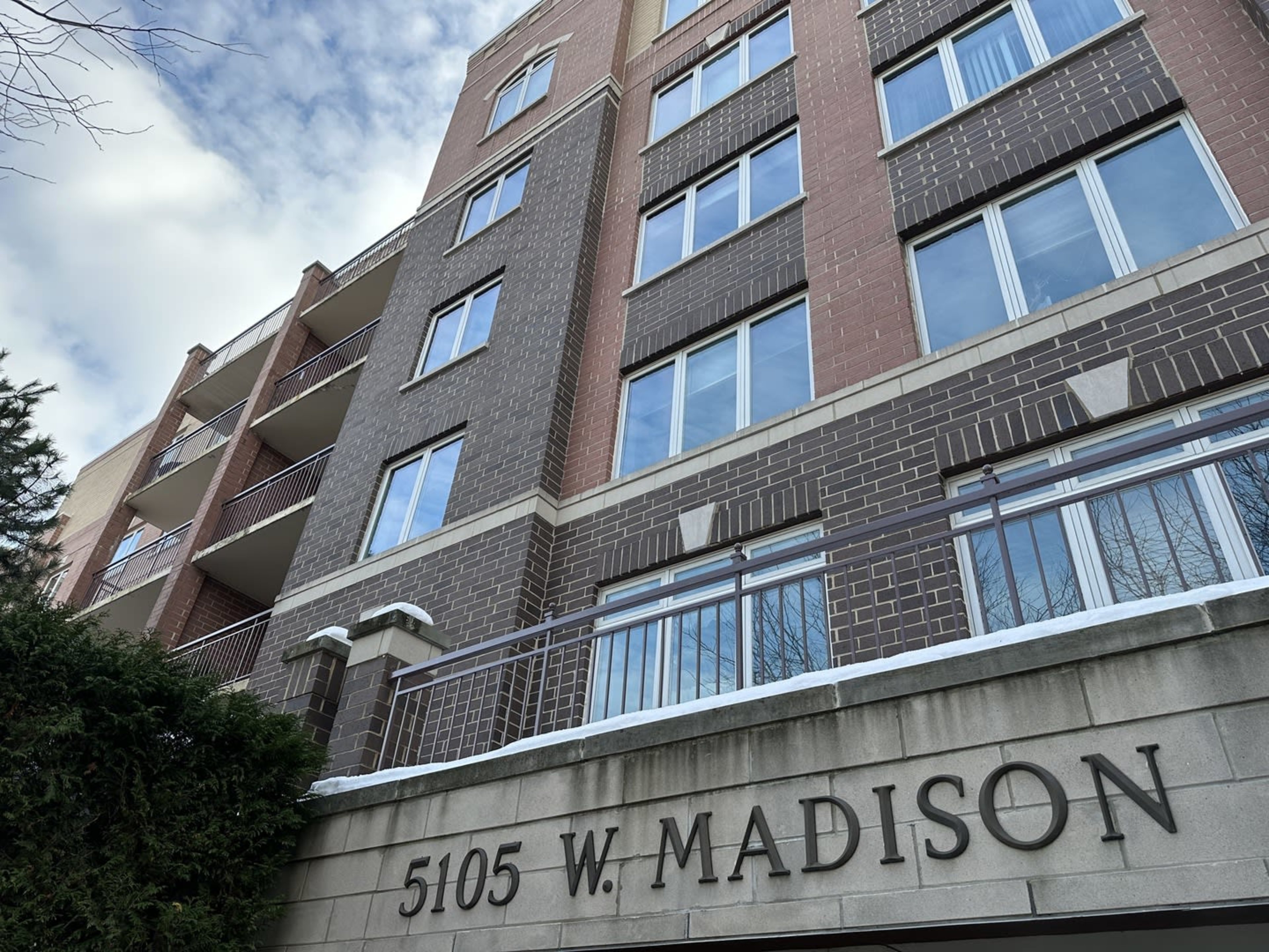 5105 MADISON Street, Skokie