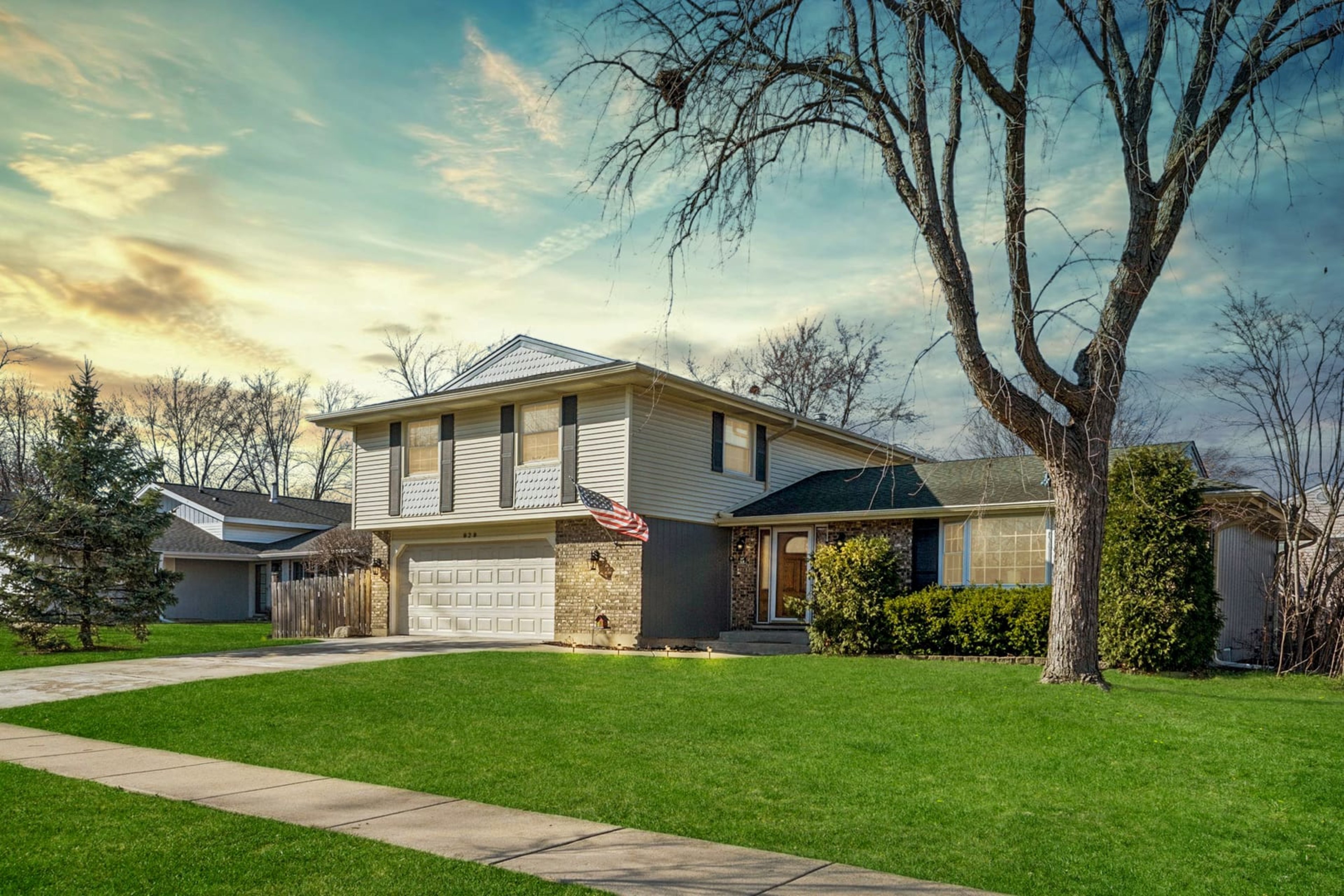 828 Harwich Lane, Schaumburg