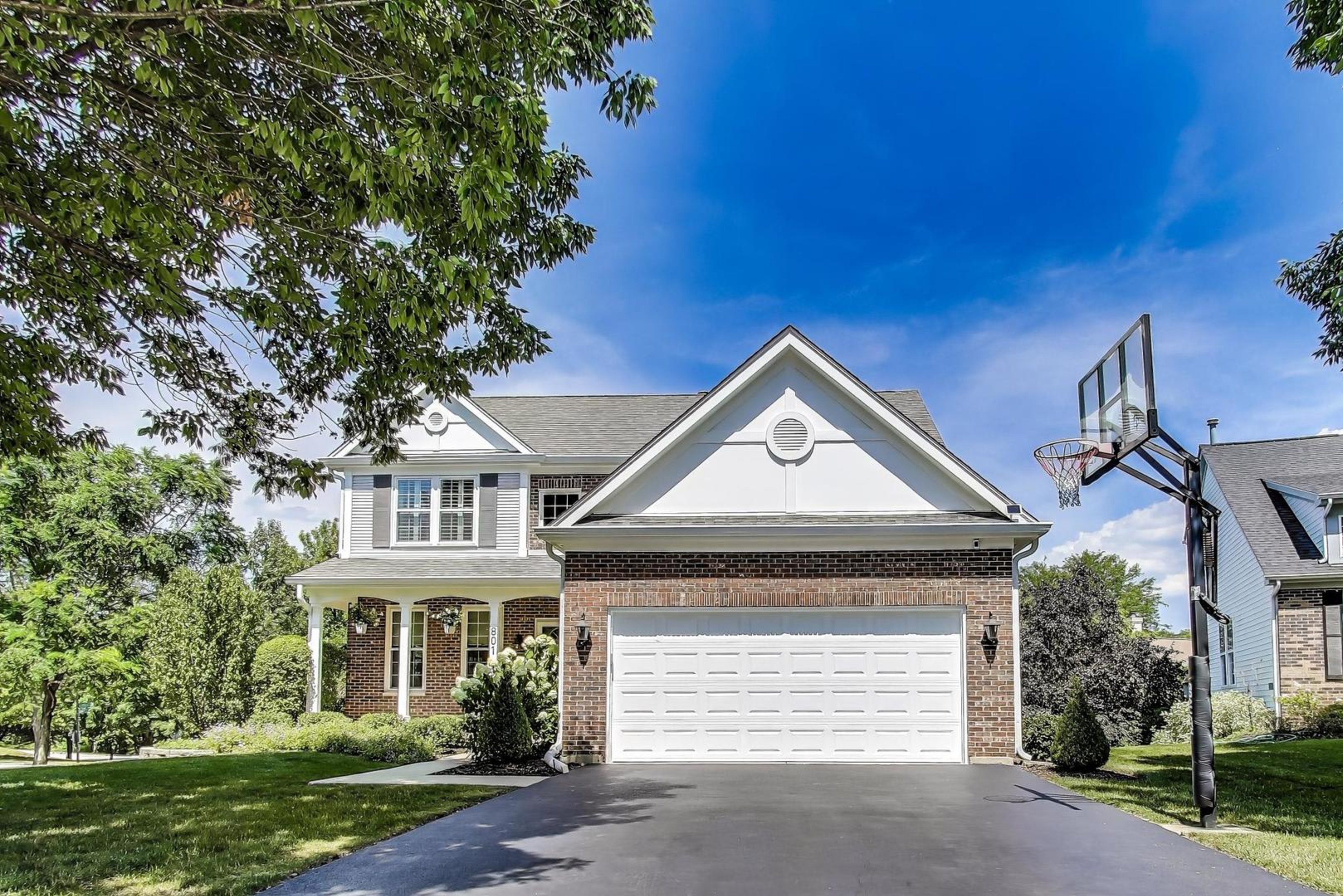 801 Dunhill Court, Gurnee