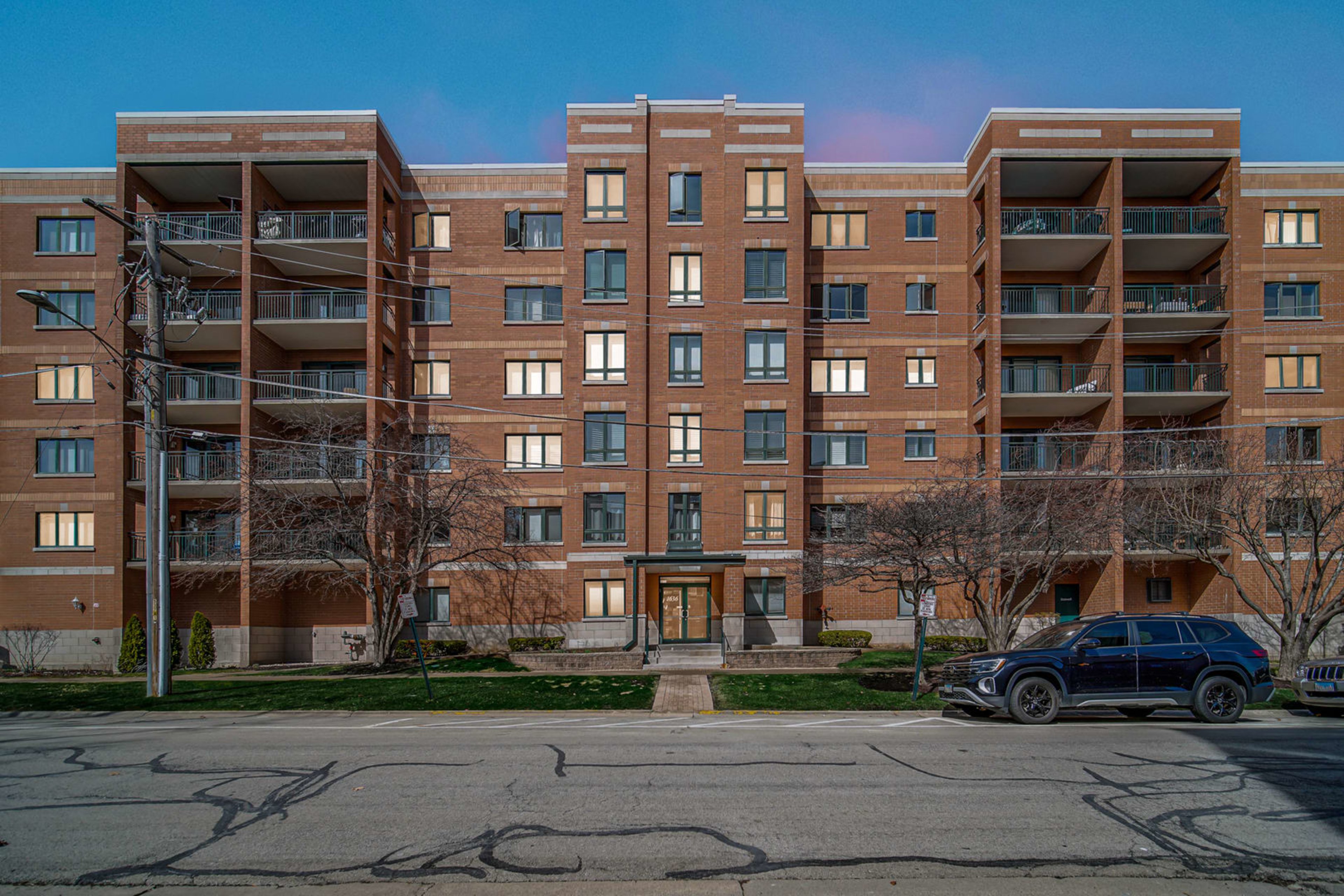 1636 Ashland Avenue, Des Plaines