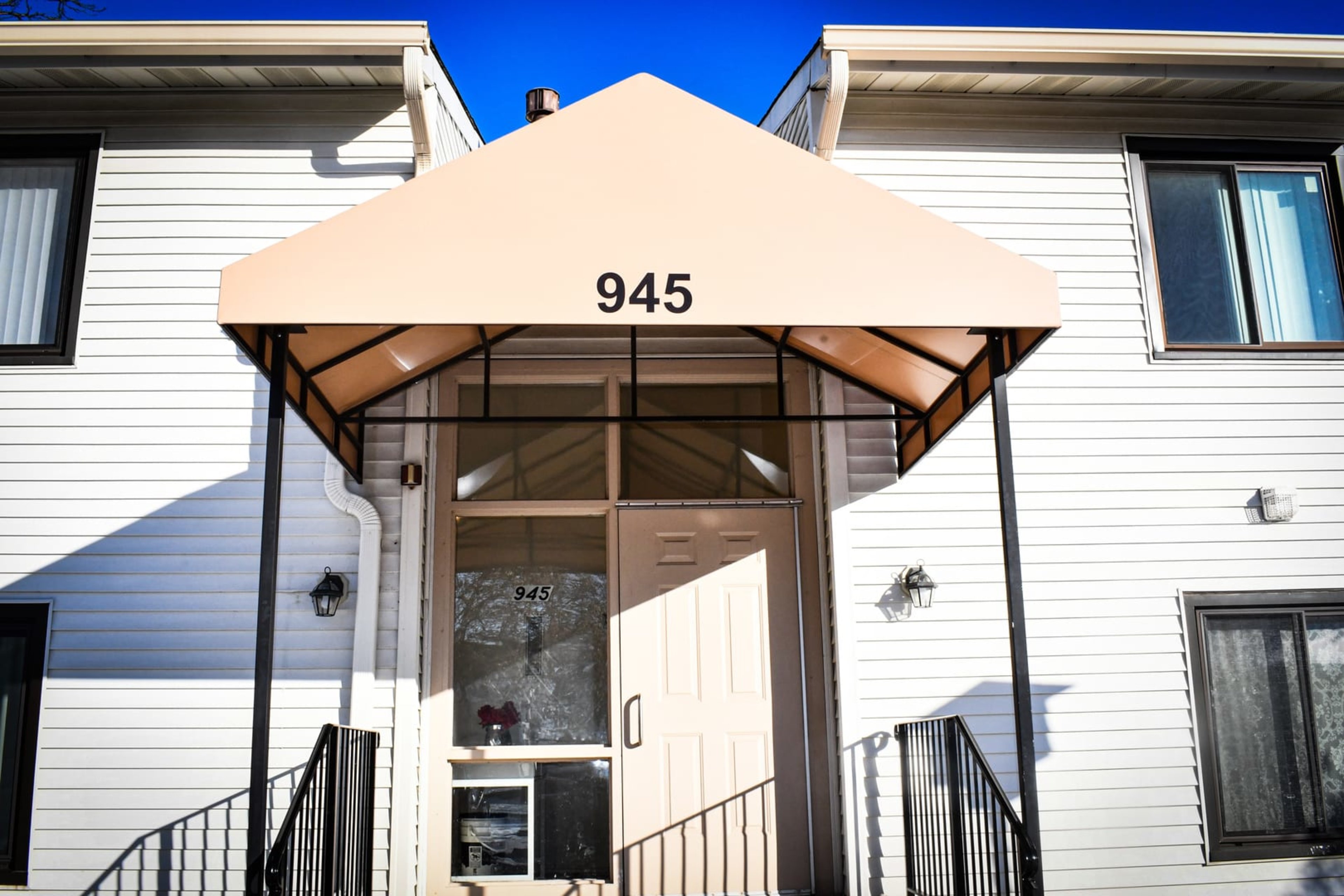 945 Commonwealth Court, Vernon Hills