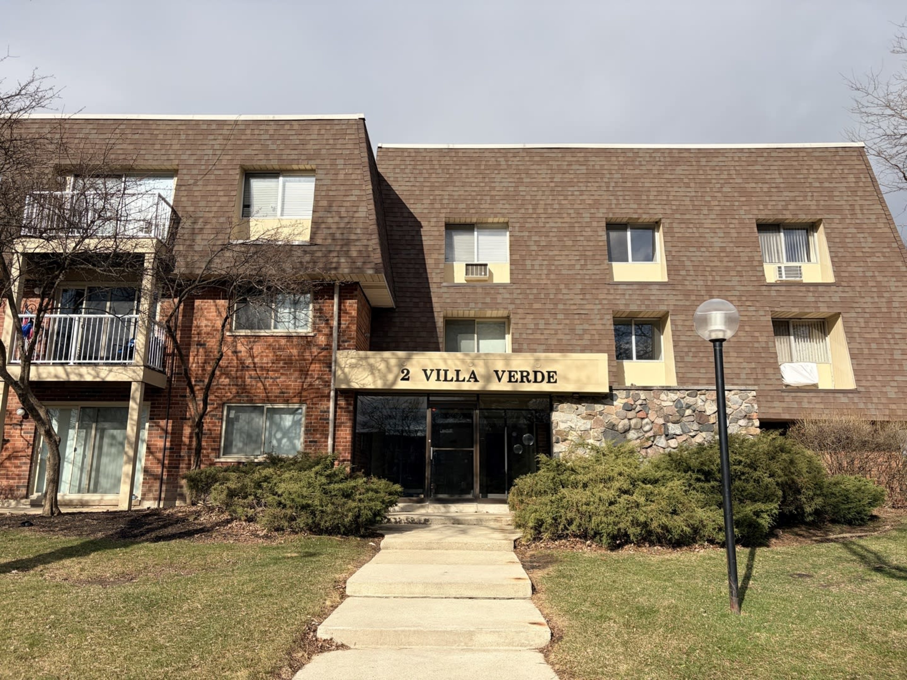 2 Villa Verde Drive